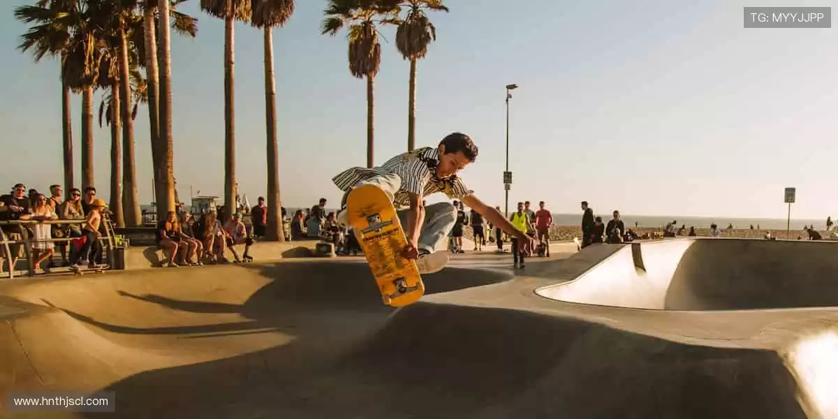 🎁 正版授权,独家周边!用潮流装备,彰显你的热爱👕🏆